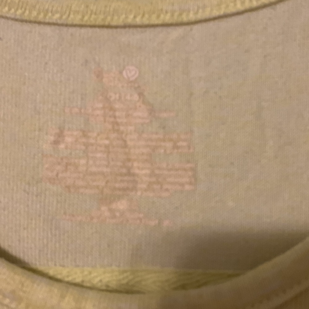 Small women’s secret treasure pajama tank top - Picture 2 of 3